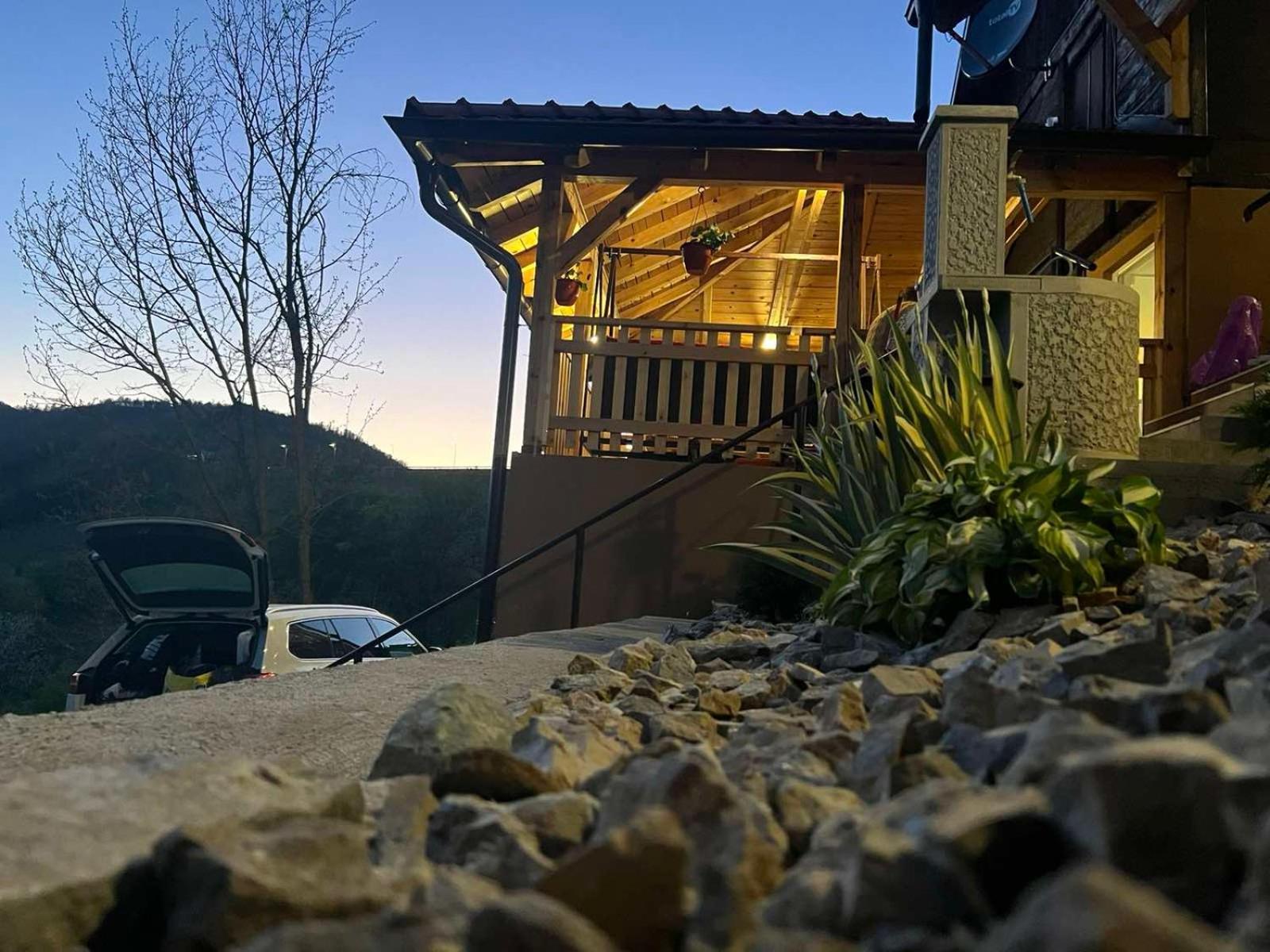 Ljubav Stara Zaovine Hotel Lazici Exterior photo