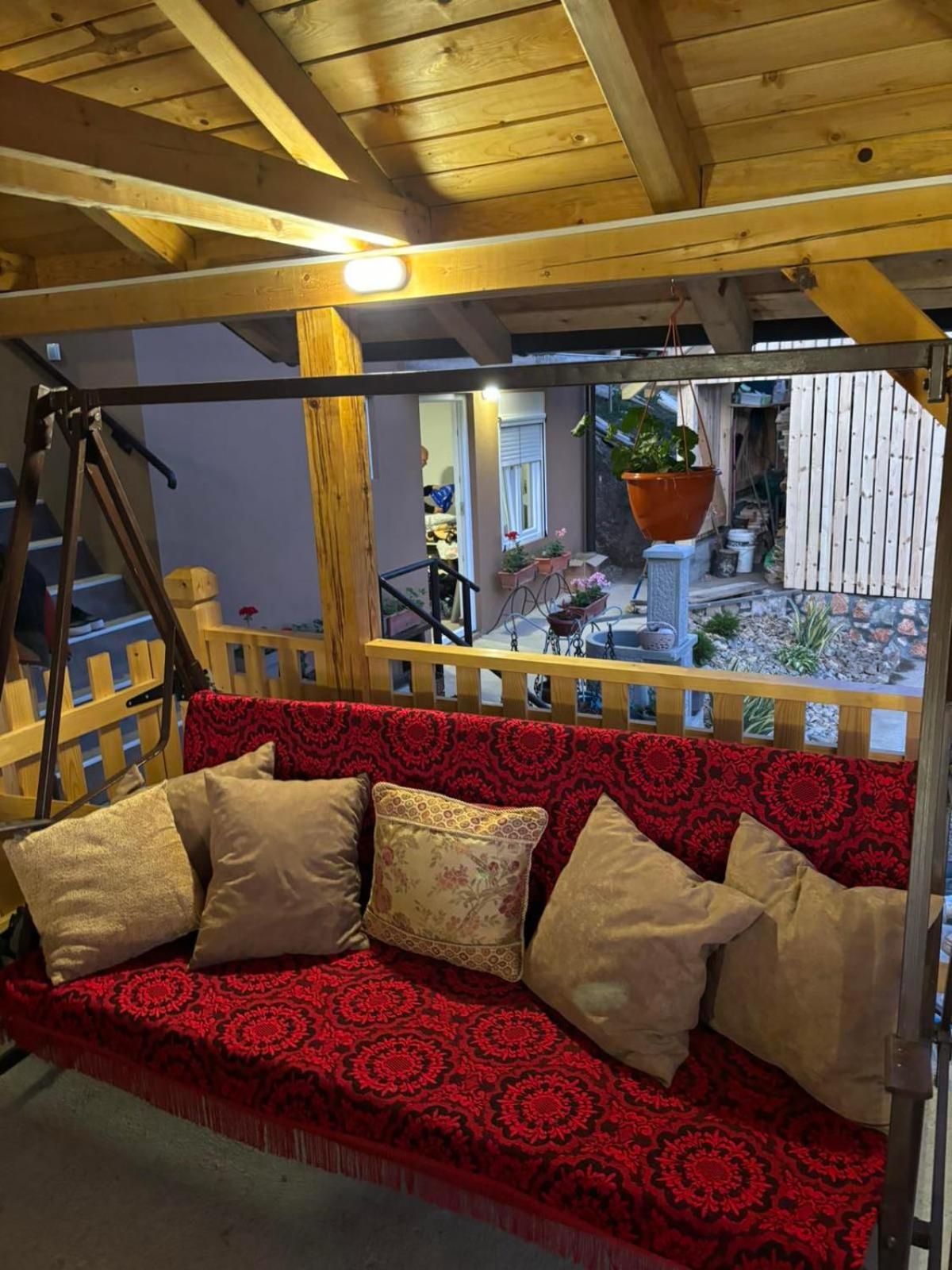 Ljubav Stara Zaovine Hotel Lazici Exterior photo